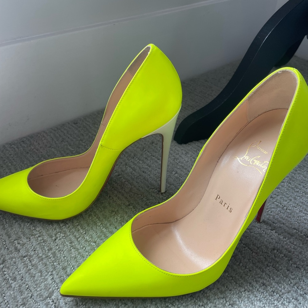 Authentic Christian Louboutin rare So Kate 120 Neon leather heels 38 1/2